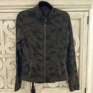 Lululemon jacket CAMO